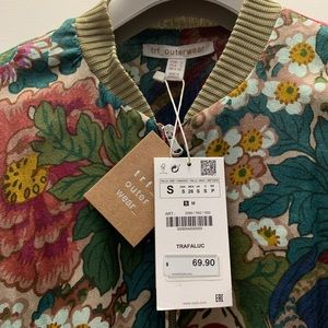 Zara NWT Spring Bomber Jacket Size S!!!
